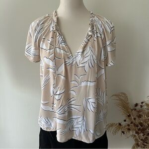 LOFT Beige & White Palm Print Keyhole Flutter Short Sleeve Blouse Petite Medium